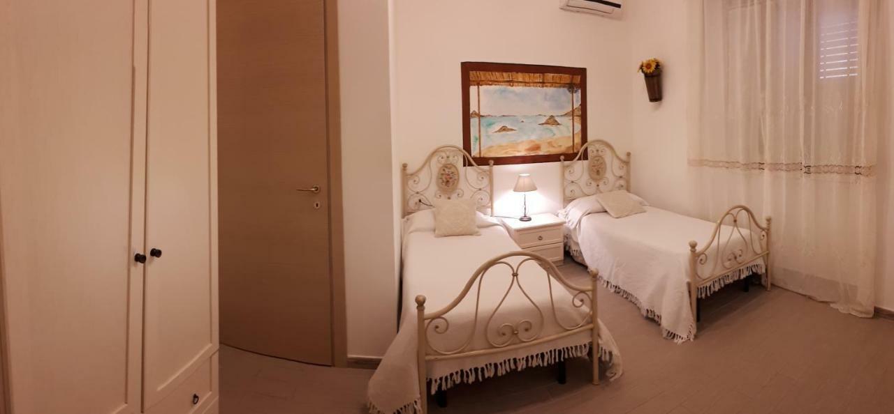 Bed and Breakfast La Porta Sulla Costa San Pantaleo Exteriér fotografie